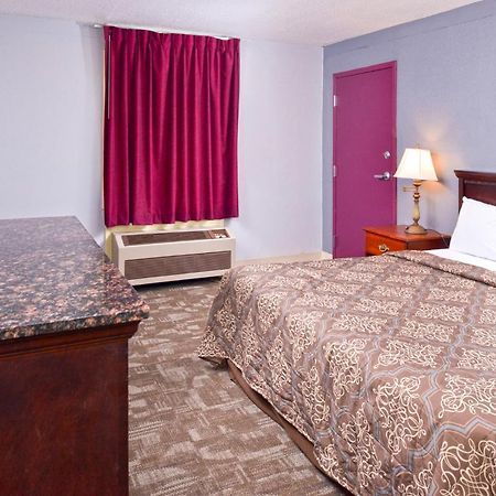 Country Garden & Suites-Benton Luaran gambar
