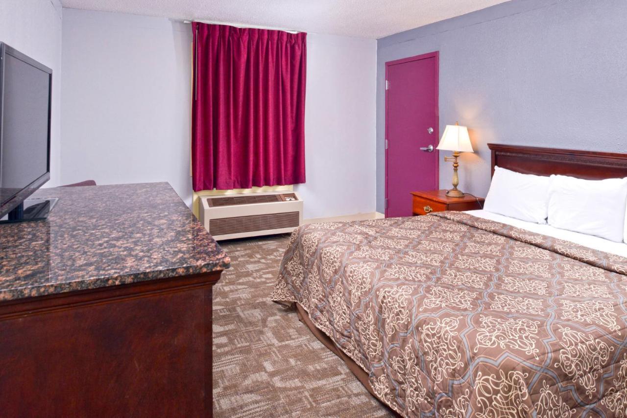 Country Garden & Suites-Benton Luaran gambar