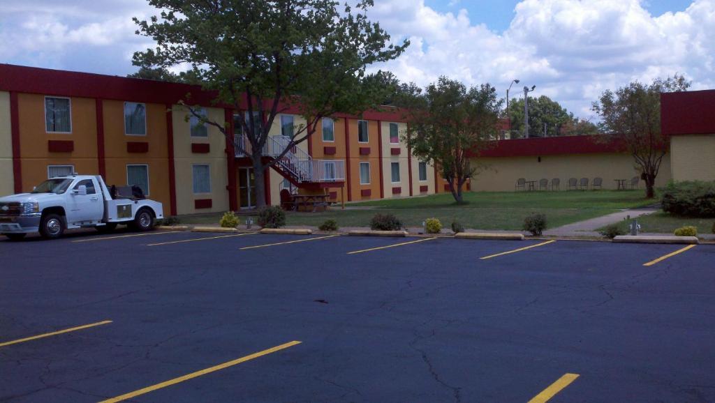 Country Garden & Suites-Benton Luaran gambar