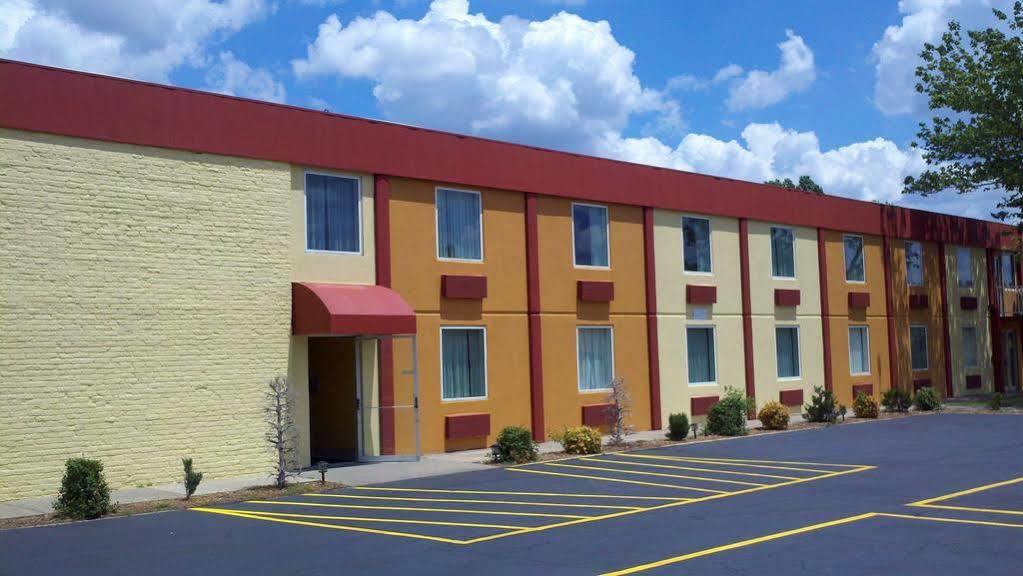 Country Garden & Suites-Benton Luaran gambar