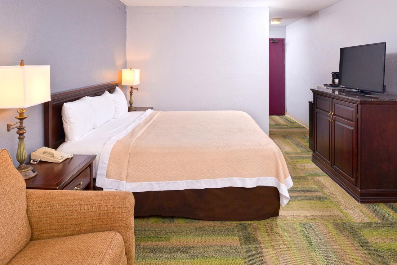 Country Garden & Suites-Benton Luaran gambar