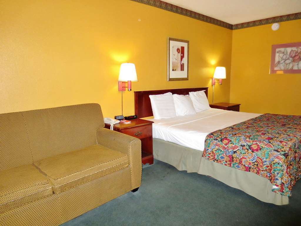 Country Garden & Suites-Benton Bilik gambar