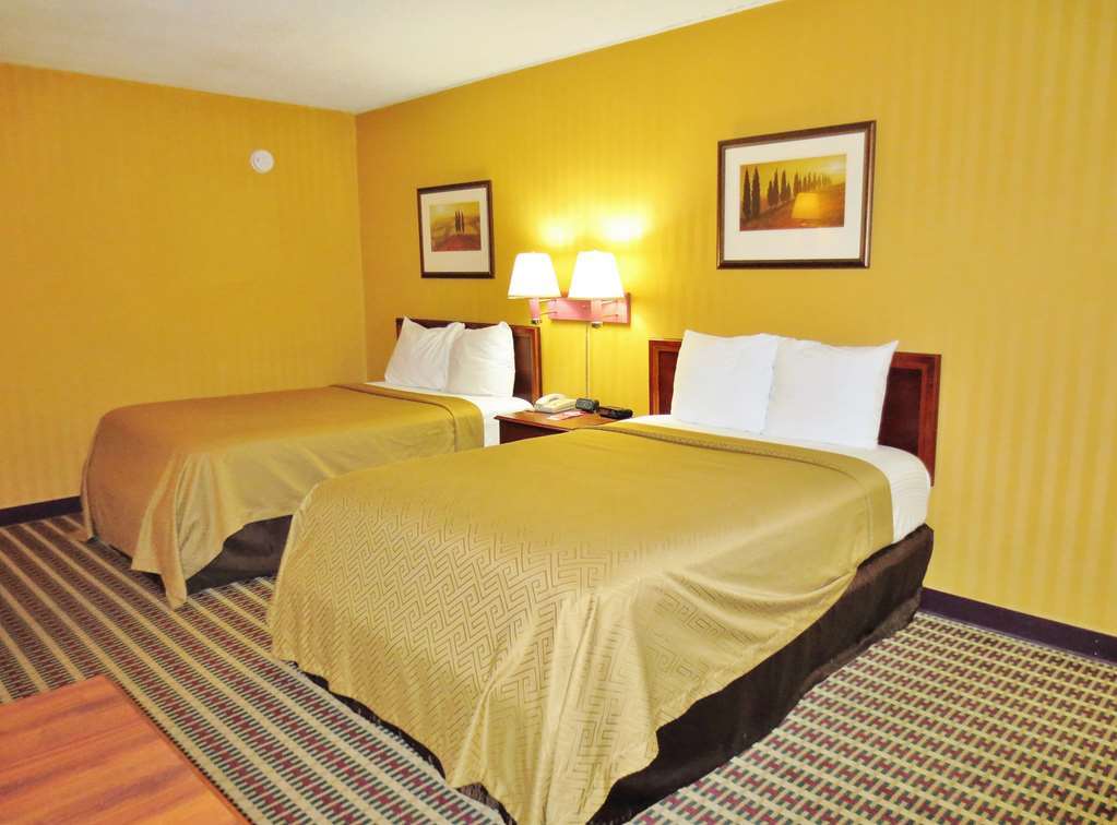 Country Garden & Suites-Benton Bilik gambar